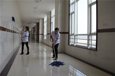大江物業(yè) 專業(yè)保潔服務(wù)，潔凈生活新體驗(yàn)